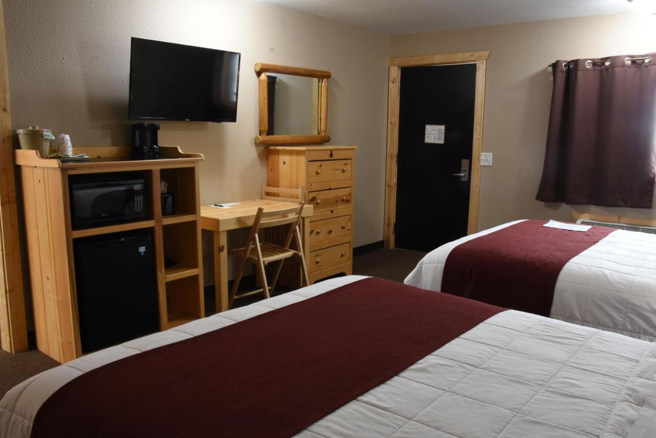Woodside Dells Hotel & Suites Wisconsin Dells Exterior foto