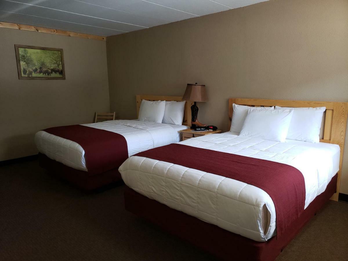 Woodside Dells Hotel & Suites Wisconsin Dells Exterior foto